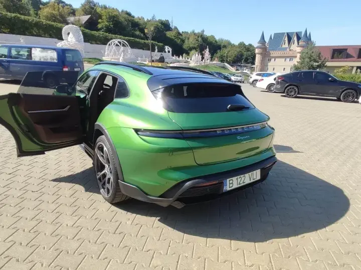 Porsche Taycan