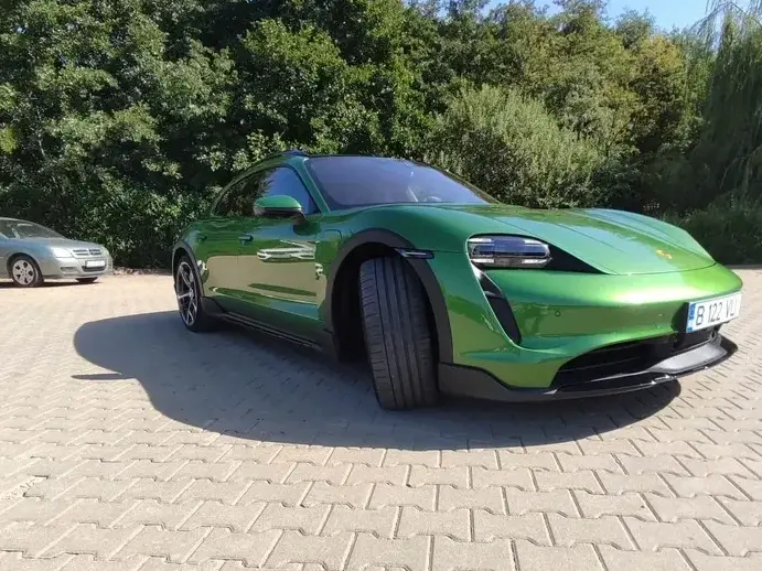 Porsche Taycan