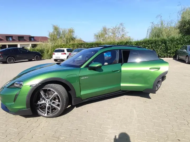Porsche Taycan