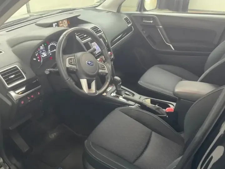 Subaru Forester 2.0X Lineartronic Active