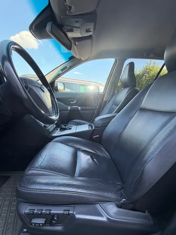 Volvo XC 90 I D5 AWD Geartronic Momentum — imagine 6