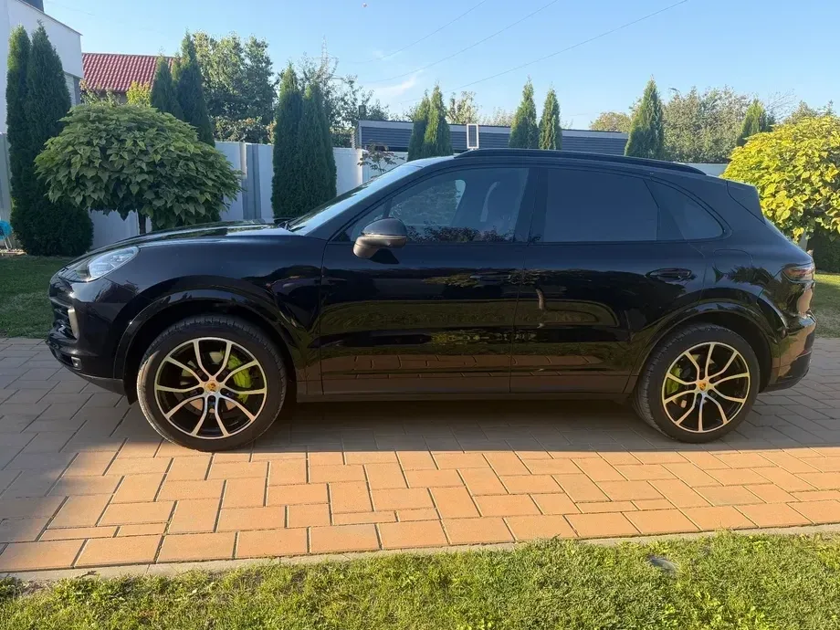 Porsche Cayenne — imagine 2