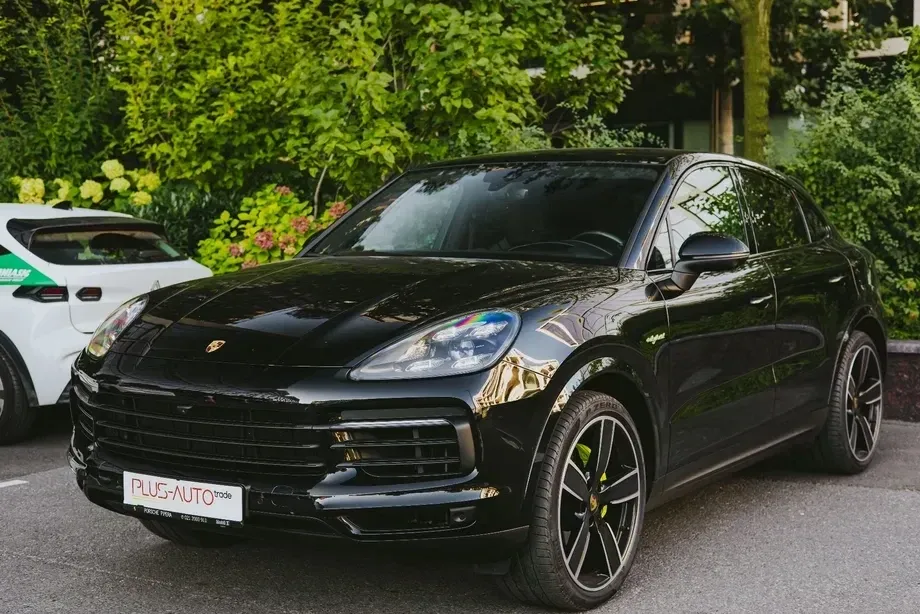 Porsche Cayenne — imagine 3