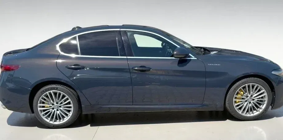 Alfa Romeo Giulia 2.0 Turbo AWD AT8 Veloce — imagine 4