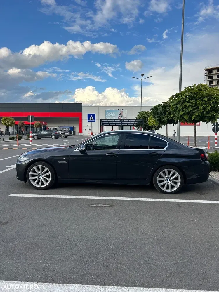 BMW Seria 5 F10/F11/F07 [2010 - 2017] 520d Aut. Luxury Line — imagine 4