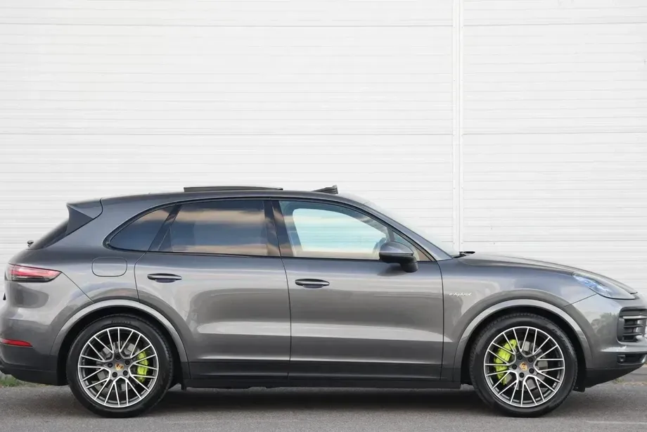 Porsche Cayenne E-Hybrid Tiptronic S Platinum Edition — imagine 3