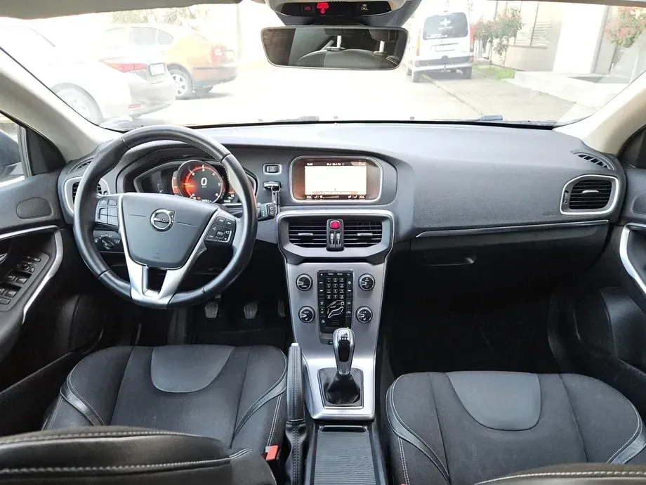 Volvo V40 II D2 — imagine 3