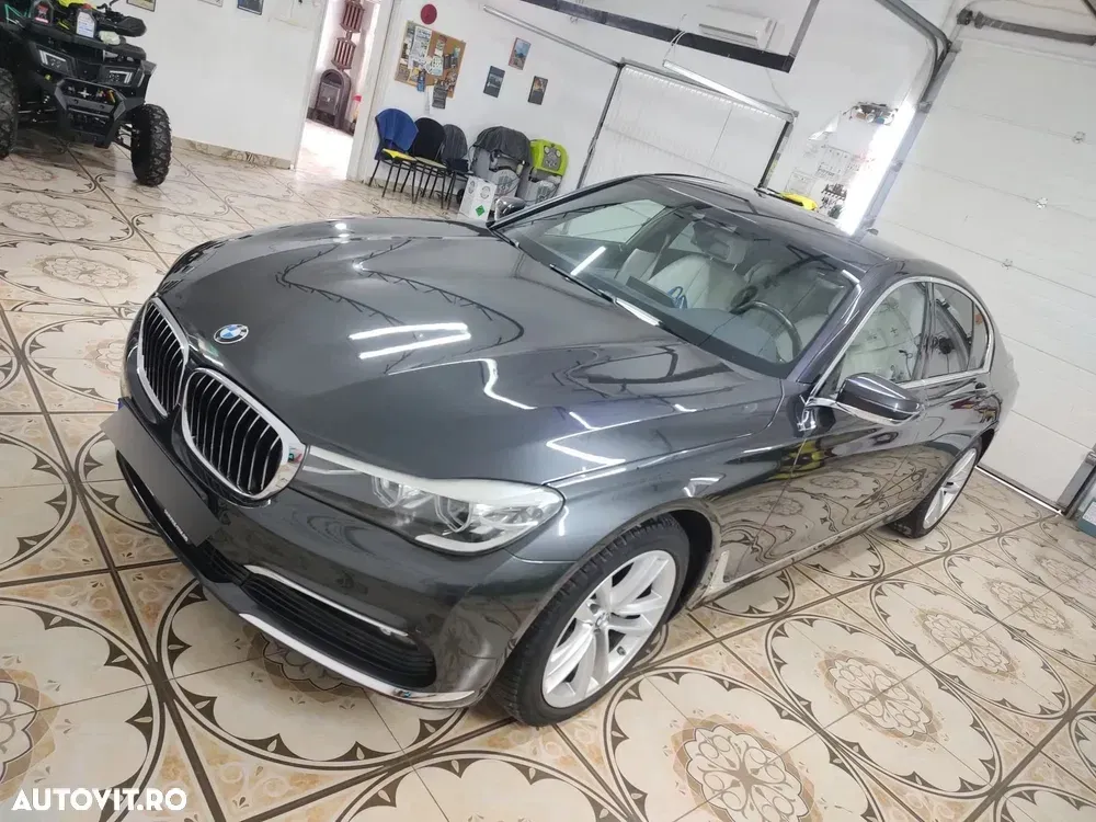 BMW Seria 7 G11/G12 [2015 - 2022] 730d — imagine 4