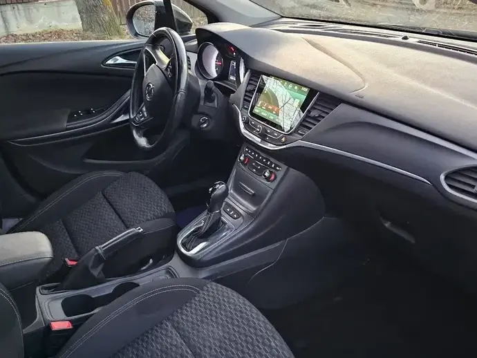 Opel Astra J 1.6 D Automatik Edition