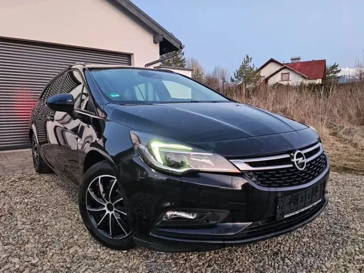 Opel Astra J 1.6 D Automatik Edition