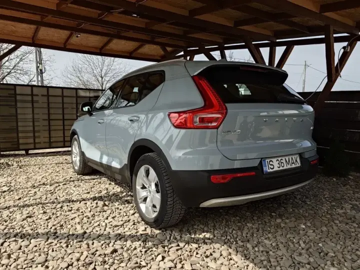 Volvo XC 40 D3 AWD Momentum