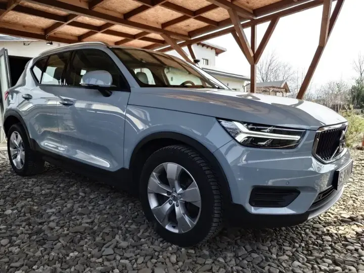 Volvo XC 40 D3 AWD Momentum