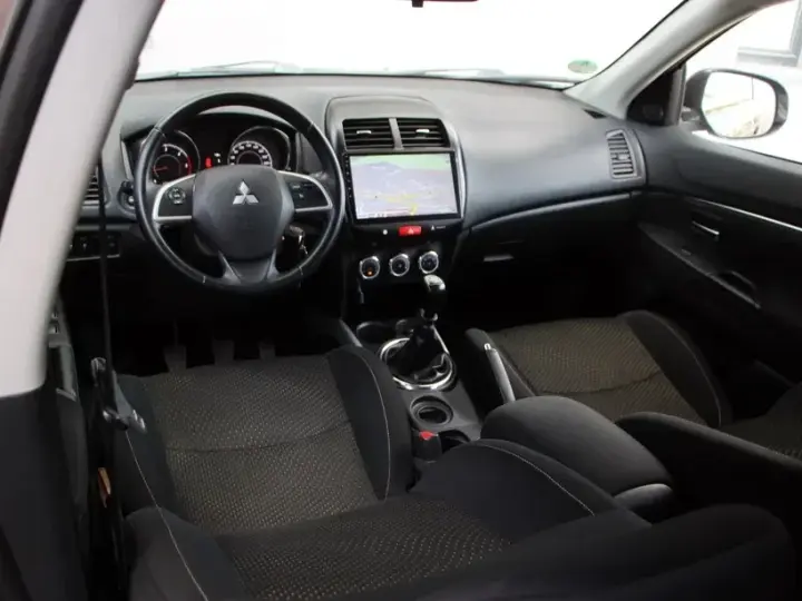 Mitsubishi ASX 1.8 DID 2WD Intense A15