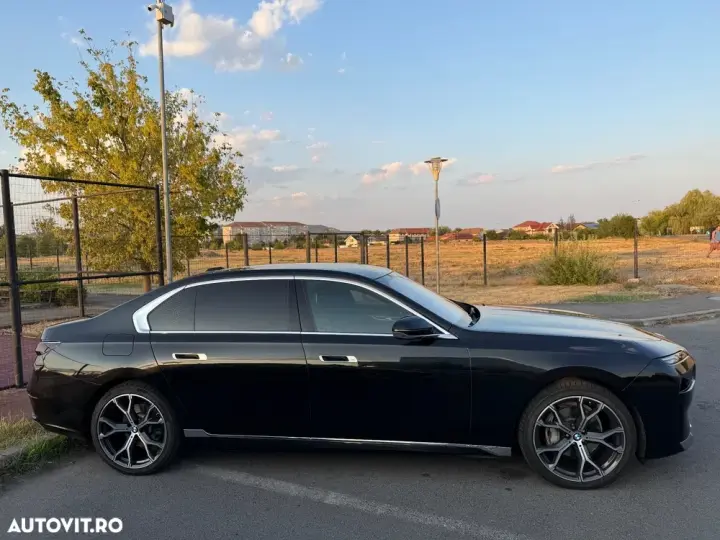 BMW Seria 7 G70 [2022-Prezent]