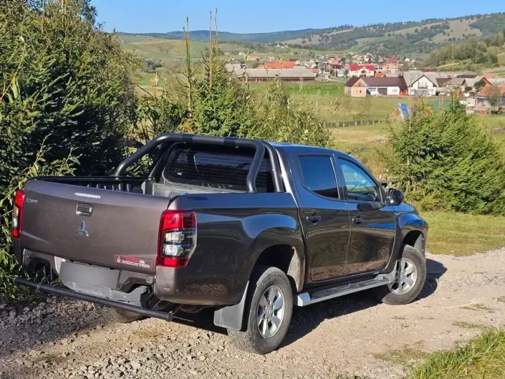 Mitsubishi L200 Double Cab M/T Invite