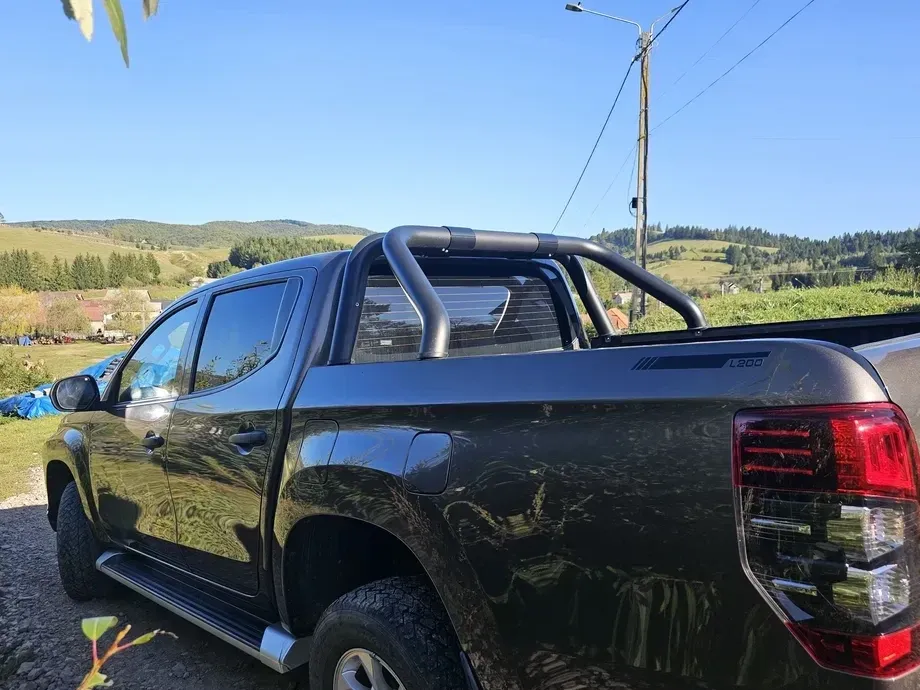 Mitsubishi L200 Double Cab M/T Invite — imagine 5