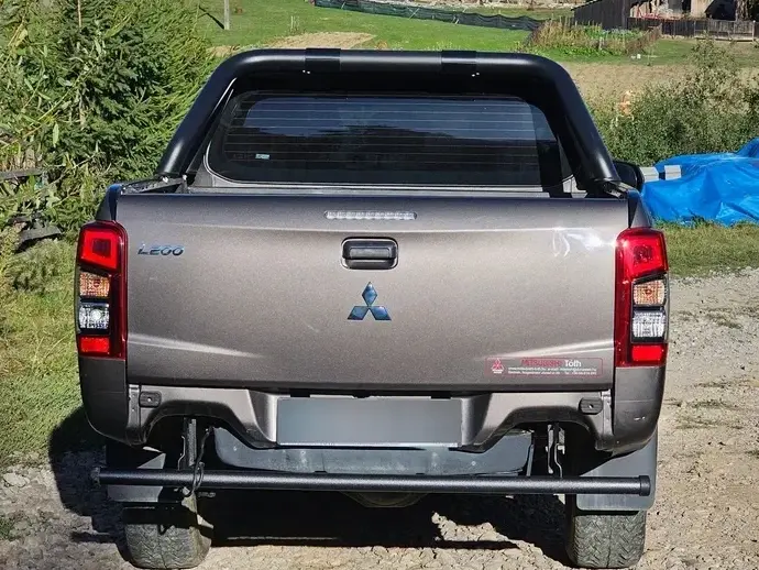Mitsubishi L200 Double Cab M/T Invite