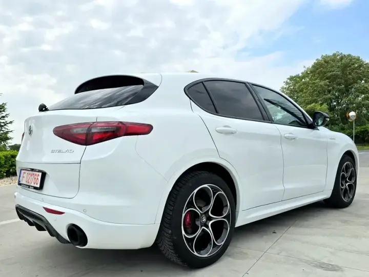 Alfa Romeo Stelvio 2.2 16V AT8 Q4 Veloce