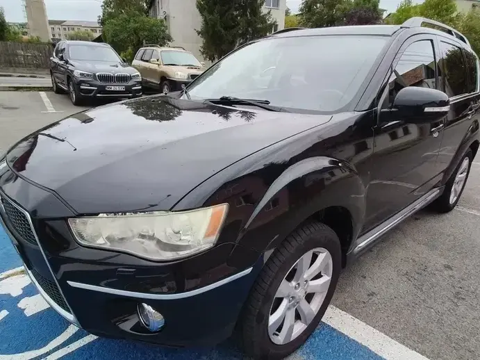 Mitsubishi Outlander II 2.2 DI-D 4WD TC-SST Intense+ A06