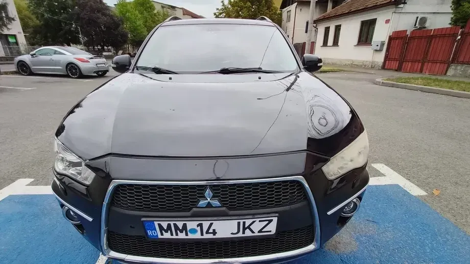 Mitsubishi Outlander II 2.2 DI-D 4WD TC-SST Intense+ A06 — imagine 3