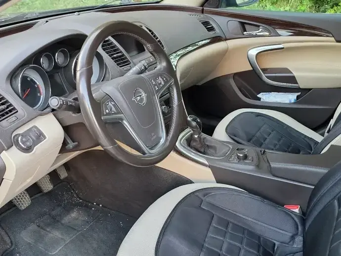 Opel Insignia A 2.0 CDTI Sport