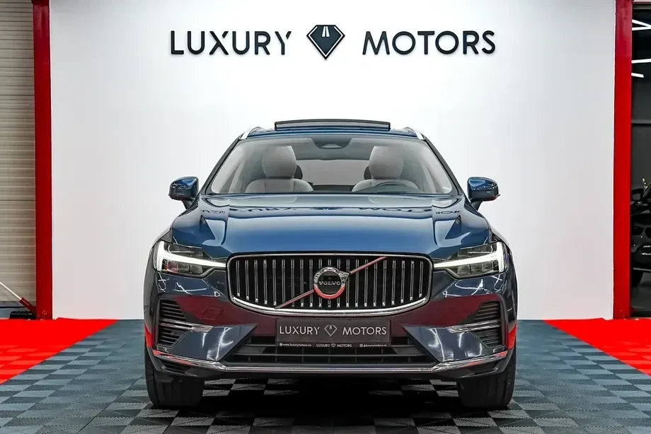 Volvo XC 60 T6 AWD Recharge Geartronic Inscription — imagine 3