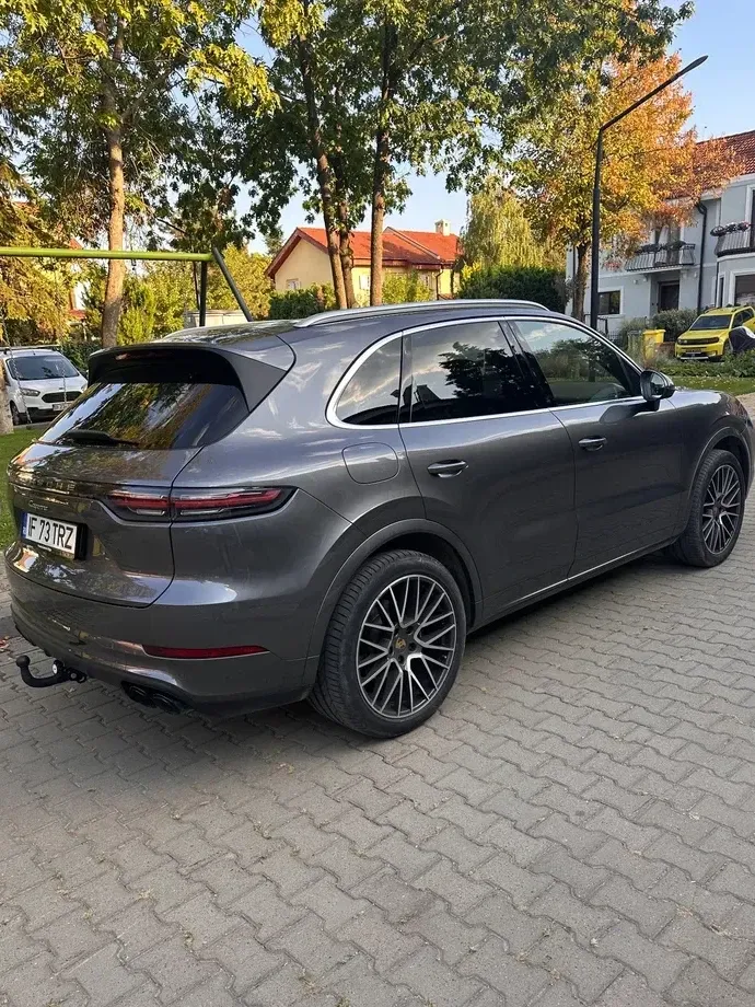 Porsche Cayenne Standard — imagine 5