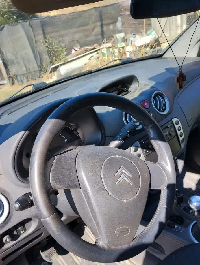 Citroën C2 1.1i X — imagine 4