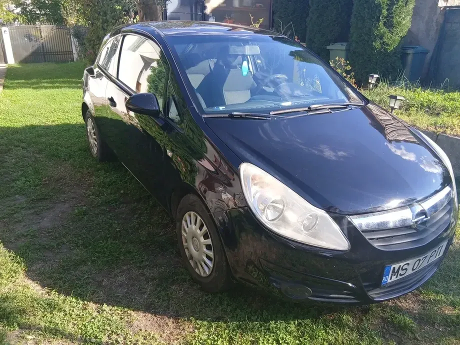 Opel Corsa D 1.2i Essentia — imagine 6