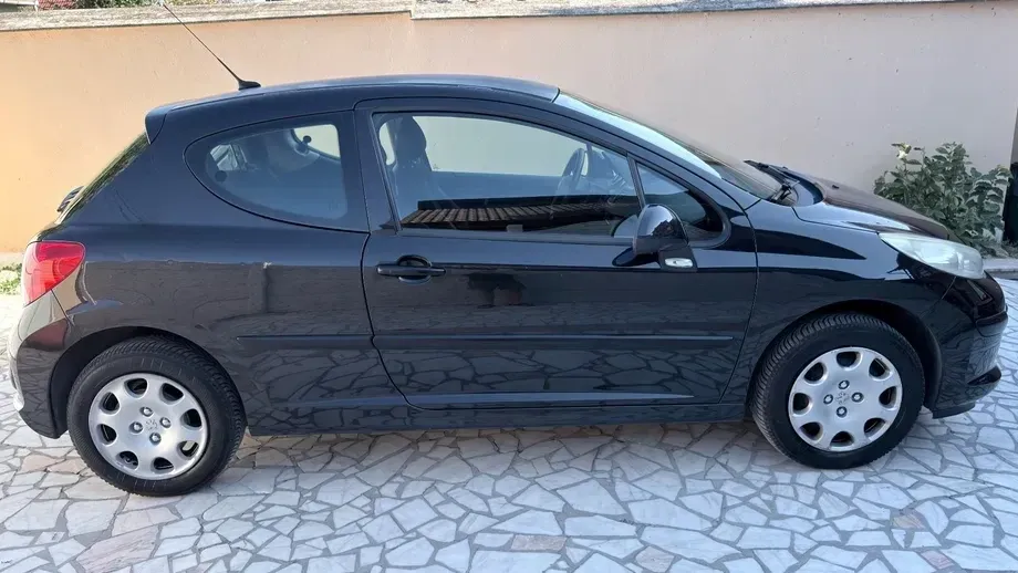 Peugeot 207 1.4E Trendy — imagine 4