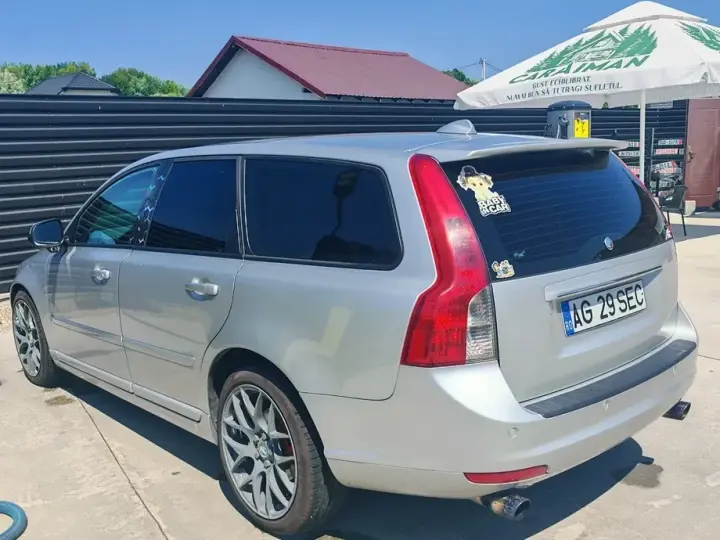 Volvo V50 D4 Rdesign
