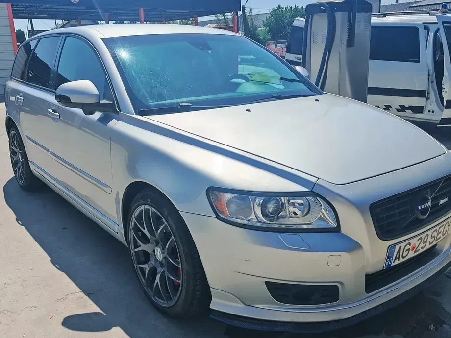 Volvo V50 D4 Rdesign — imagine 2