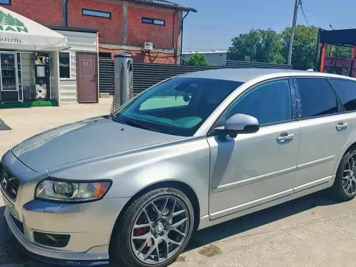 Volvo V50 D4 Rdesign