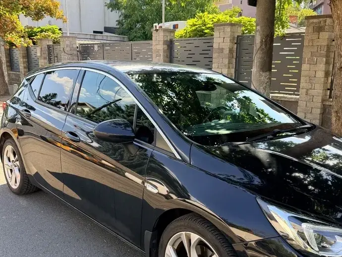 Opel Astra K 1.4 Turbo ECOTEC Start/Stop Innovation