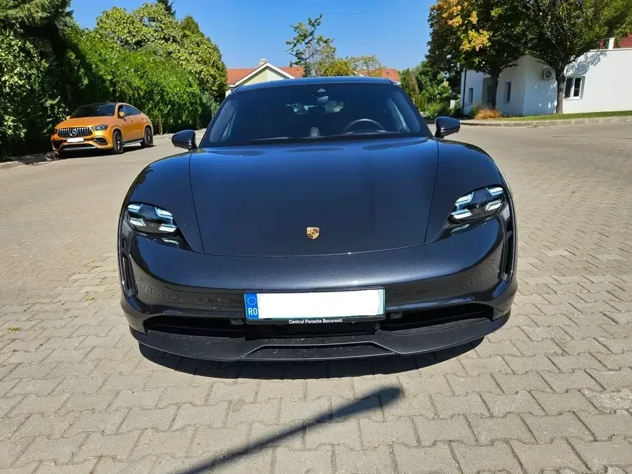Porsche Taycan — imagine 2