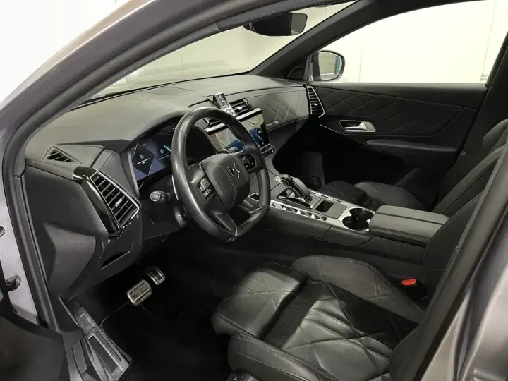 DS Automobiles DS 7 Crossback Crosback 1.6 PHeV AWD 300 EAT8 Rivoli