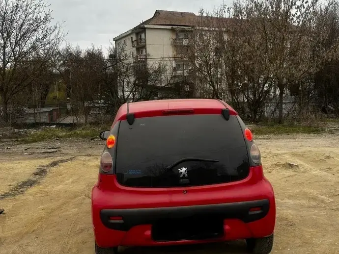 Peugeot 107 Two 1.0 E