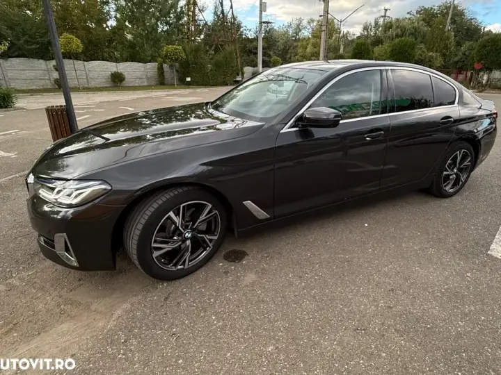 BMW Seria 5 G30/G31 [2017 - Prezent] 520d AT MHEV