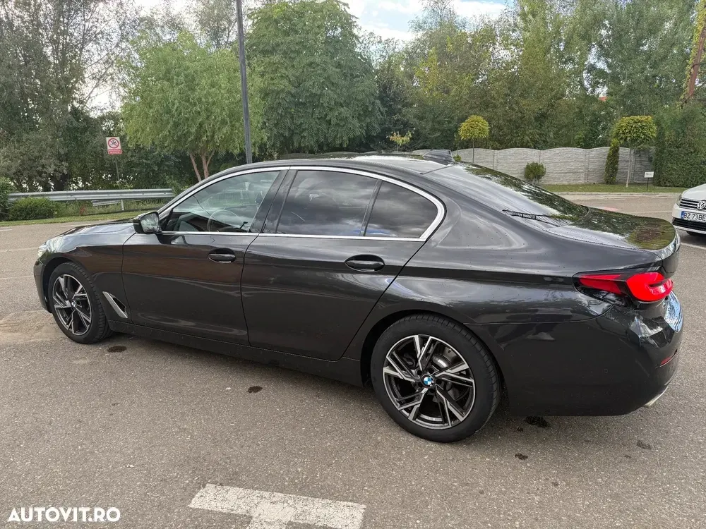 BMW Seria 5 G30/G31 [2017 - Prezent] 520d AT MHEV — imagine 4