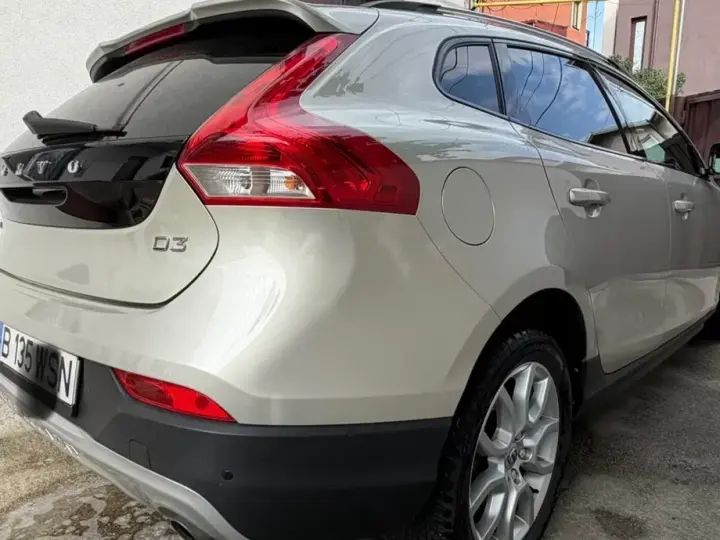 Volvo V40 II D3 Summum