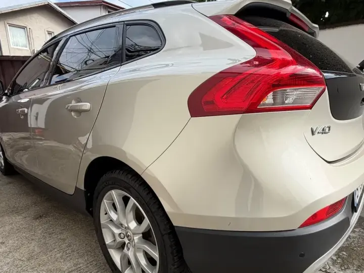 Volvo V40 II D3 Summum