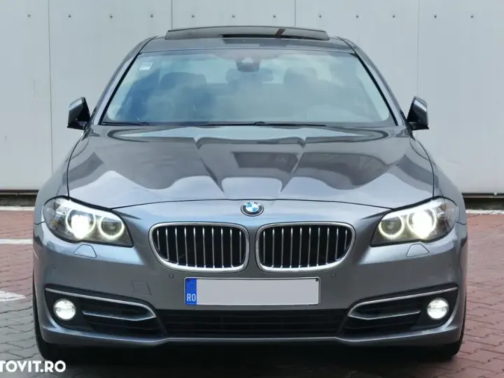 BMW Seria 5 F10/F11/F07 [2010 - 2017] 520d Aut. Luxury Line