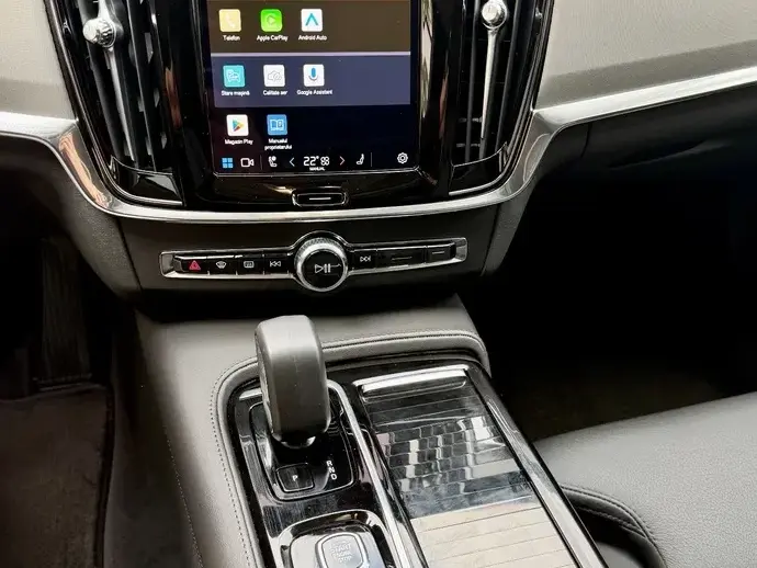Volvo S90 Recharge T8 AWD Core