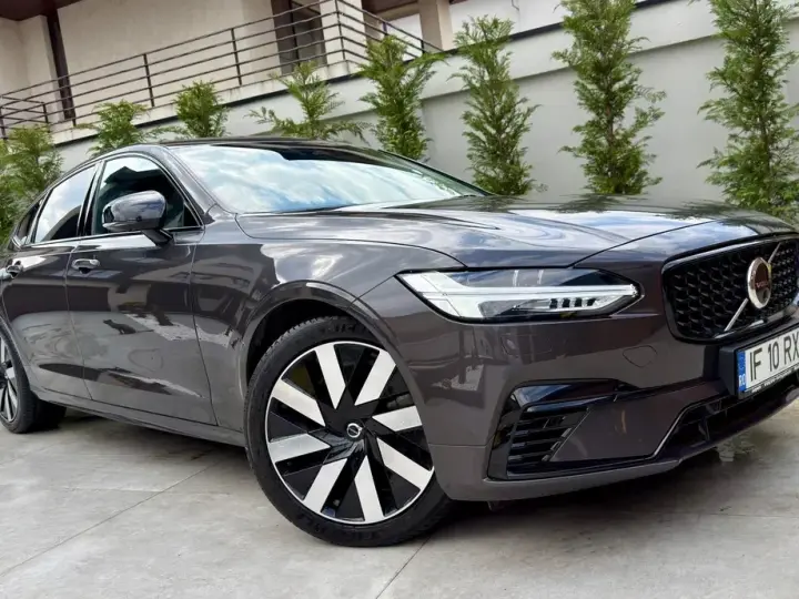 Volvo S90 Recharge T8 AWD Core