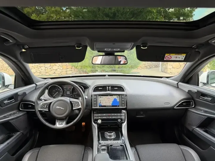Jaguar XE 20d Aut. R-Sport