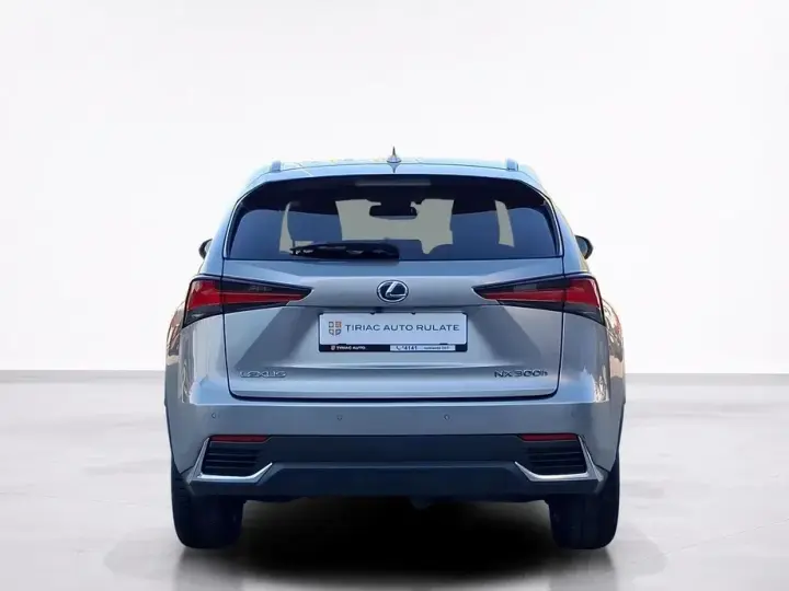 Lexus NX 300h E-FOUR Executive Line