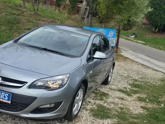 Opel Astra J 1.6 TWINPORT ECOTEC Selection