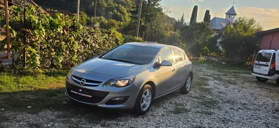 Opel Astra J 1.6 TWINPORT ECOTEC Selection — imagine 3