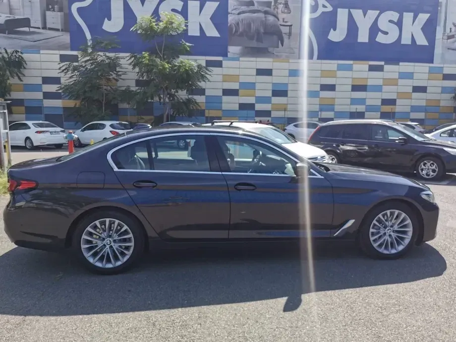 BMW Seria 5 530i Aut. — imagine 6