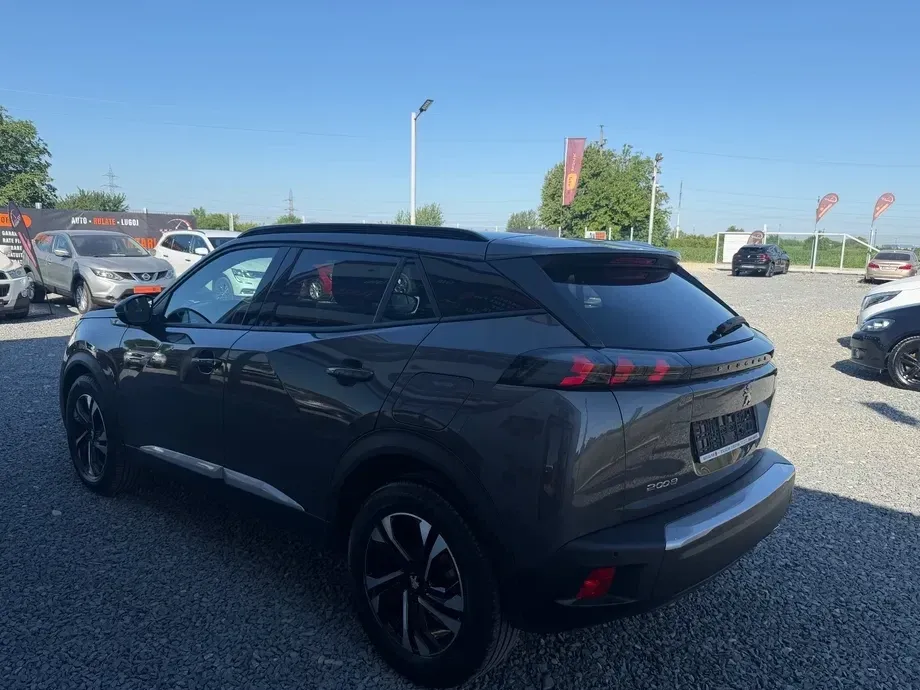 Peugeot 2008 II 1.5 BlueHDI EAT8 STT Allure Pack — imagine 6